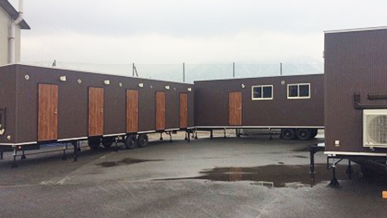 ルクラのトレーラーハウス:寮タイプトレーラーハウス(社員宿泊施設)