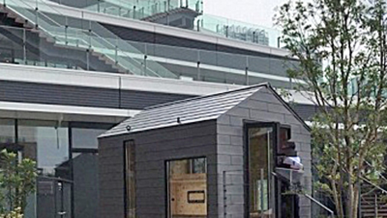 ルクラのトレーラーハウス:店舗(チケット券売所)(店舗(チケット券売所))