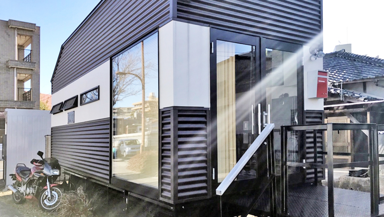 ルクラのトレーラーハウス:I様店舗・ギャラリータイプトレーラーハウス(バイクギャラリー・店舗)